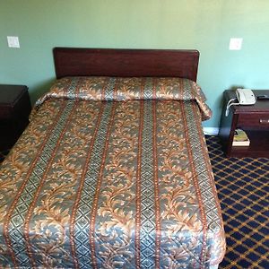 Queen Room Two Queen Beds